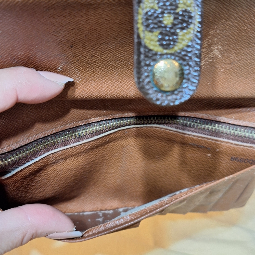 Rare Louis Vuitton Vintage Kisslock Long Wallet - Picture 10 of 14
